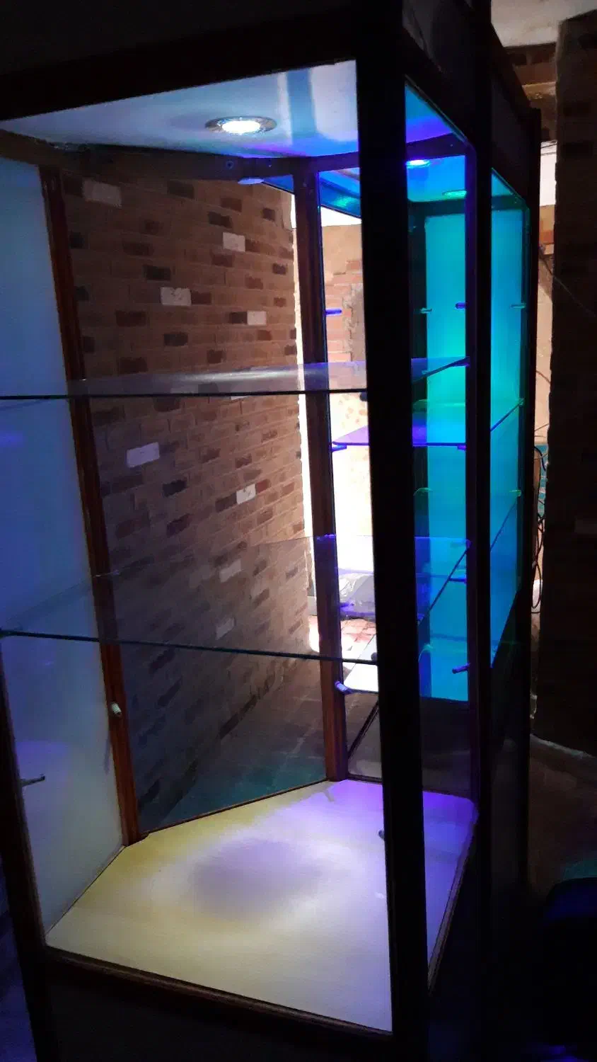 ویترین|فروشگاه و مغازه|شیراز, بالا کفت|دیوار