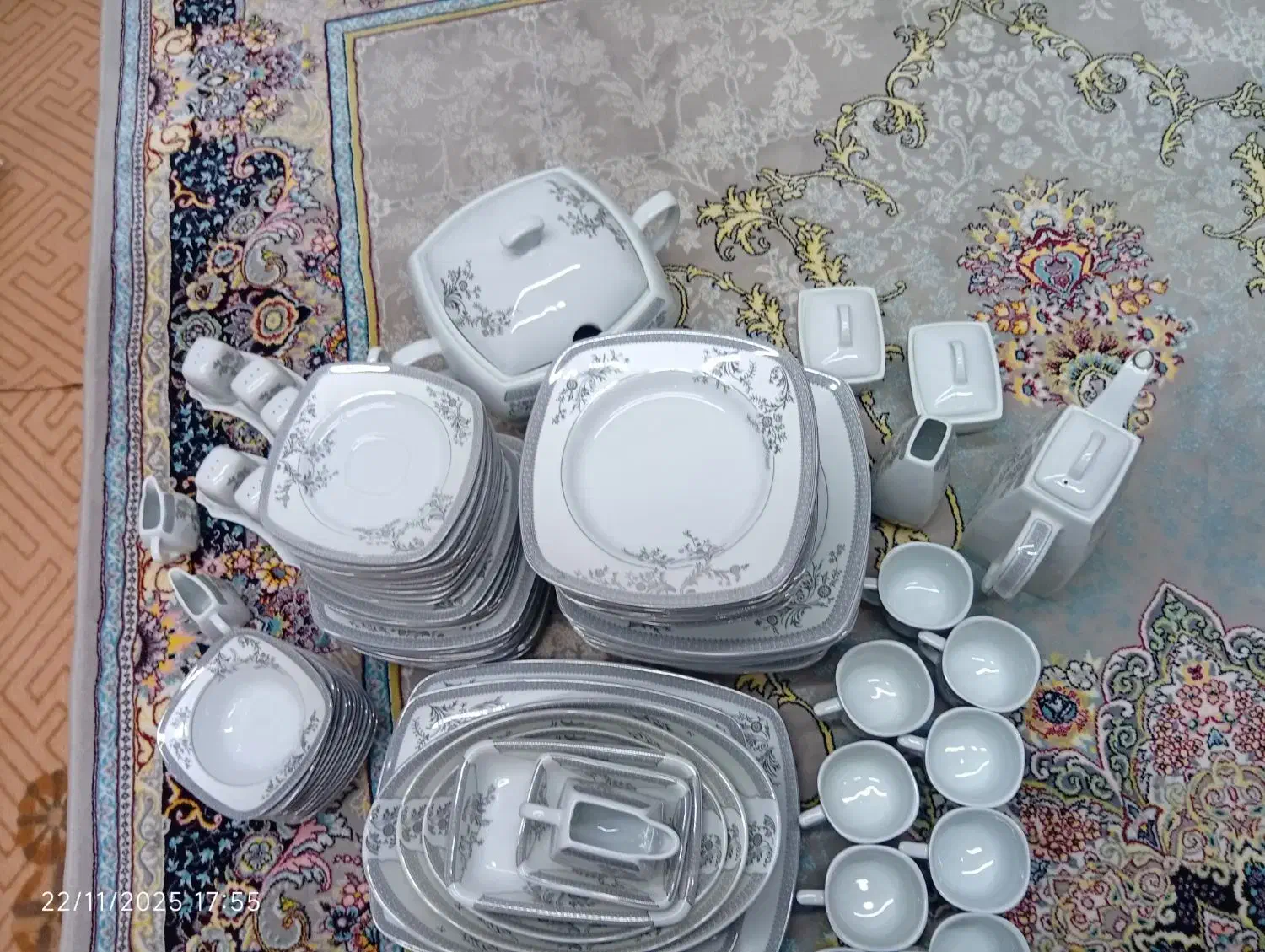 ظروف چینی طوس|ظروف سرو و پذیرایی|حبیب آباد, |دیوار