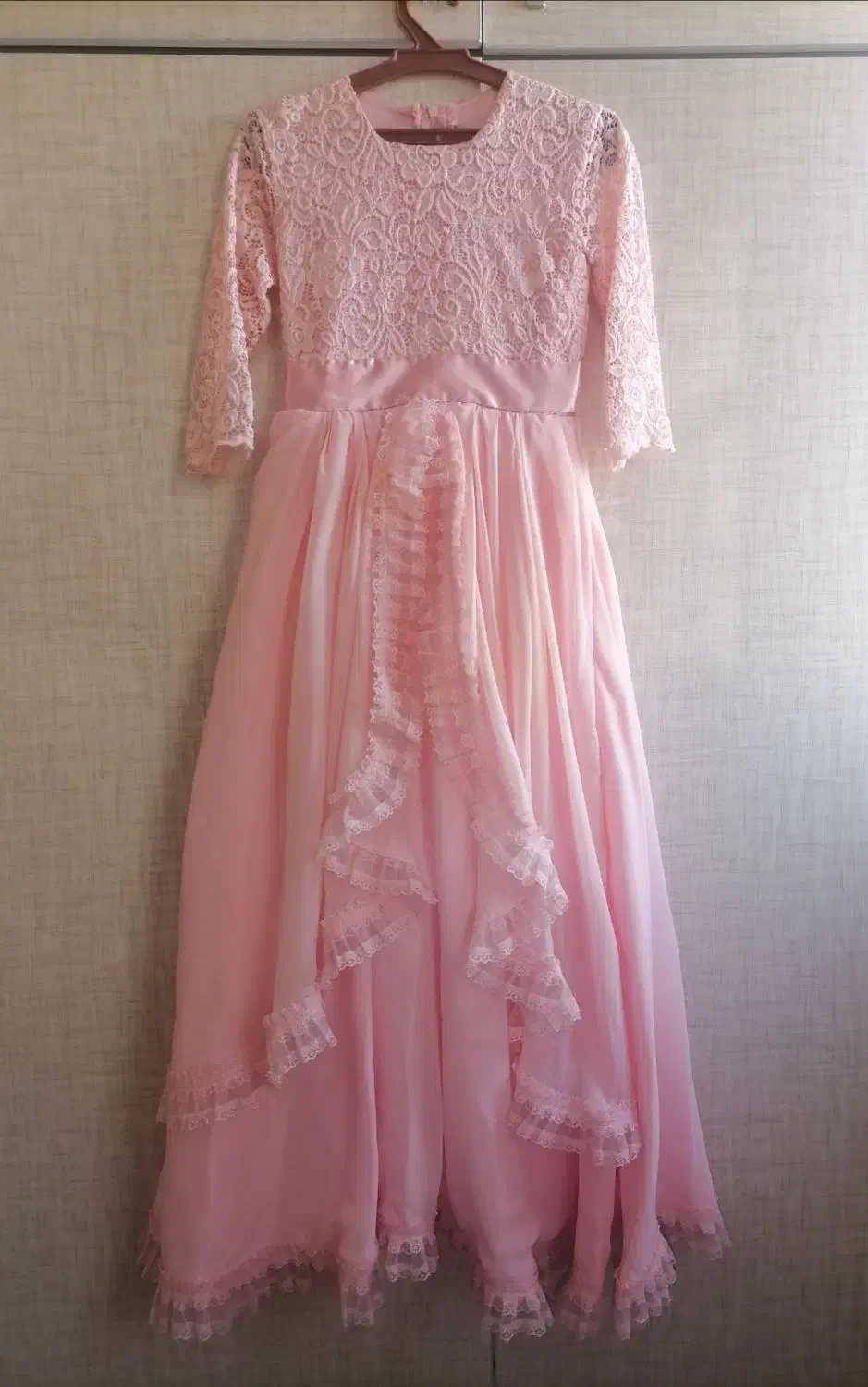 لباس مجلسی دخترانه|لباس|قم, قلعه کامکار|دیوار