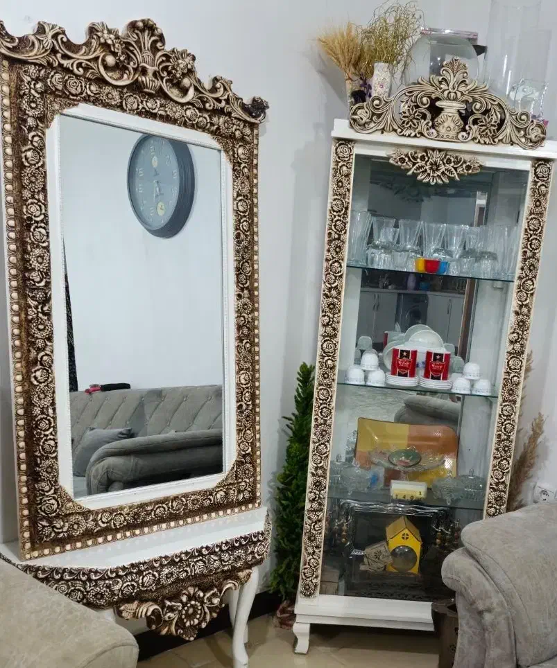 آینه وبوفه بسیار تمیز|بوفه، ویترین، کنسول|بندر ماهشهر, |دیوار