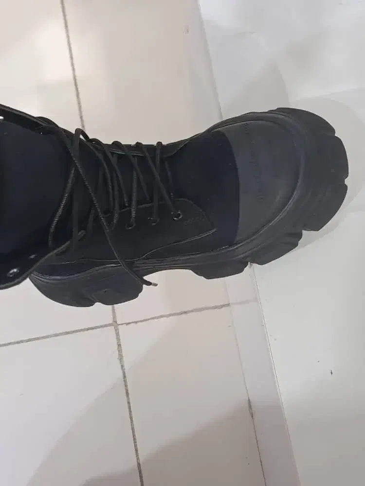 بوت اسپرت|کیف، کفش، کمربند|ایلام, |دیوار