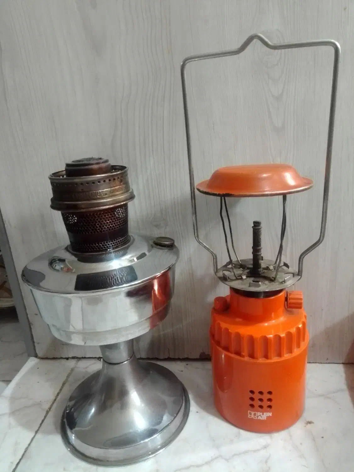 چراغ قدیمی|کلکسیون اشیاء عتیقه|کرج, فاز ۳ گوهردشت|دیوار