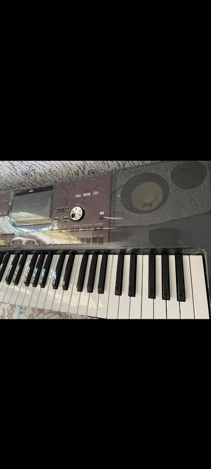 فروش pa700 با کارت sd نونو|پیانو، کیبورد، آکاردئون|شیراز, سینما سعدی|دیوار