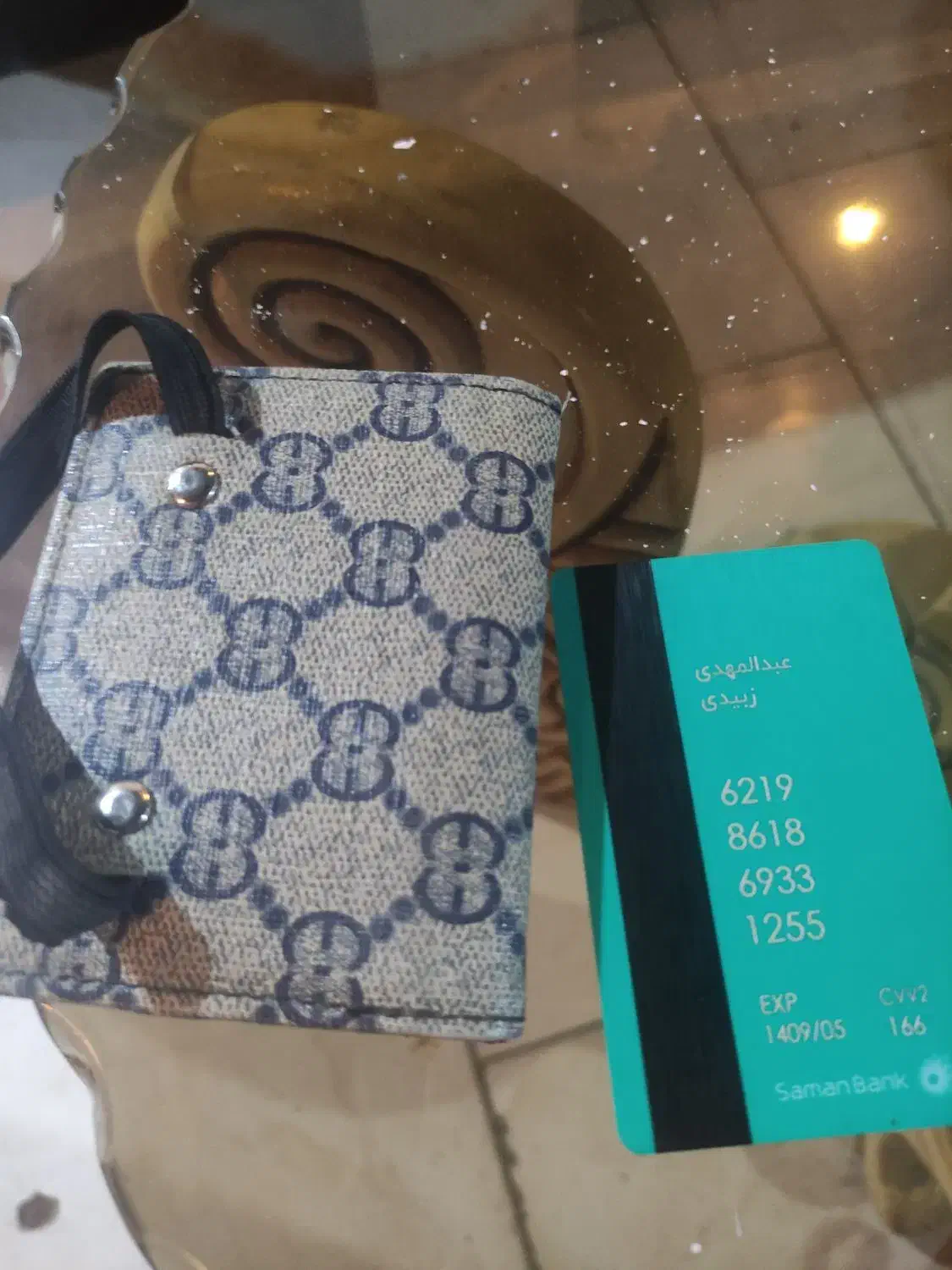 کیف پیداشده بنام عبدالمهدی زبیدی|اشیا|چمران, |دیوار