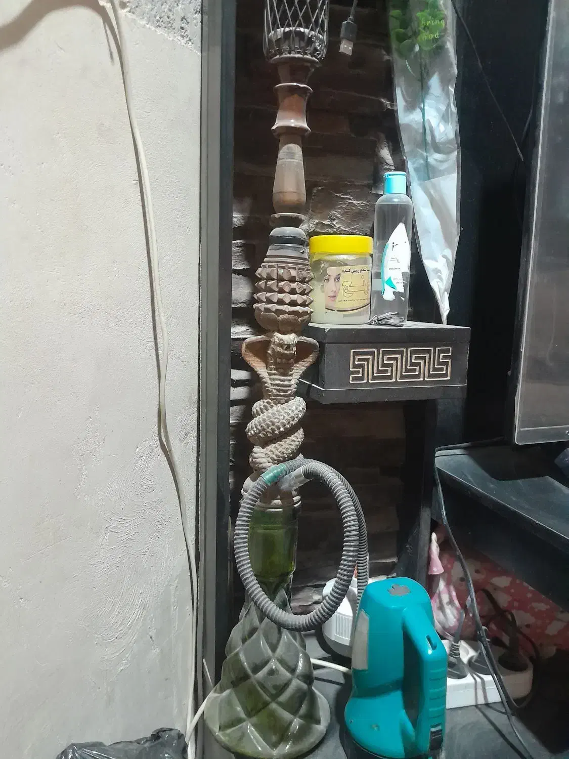 قلیون چوب گردوعالی ودوربین فیلبرداری حرفه ای|صنایع دستی و سایر لوازم تزئینی|زابل, |دیوار