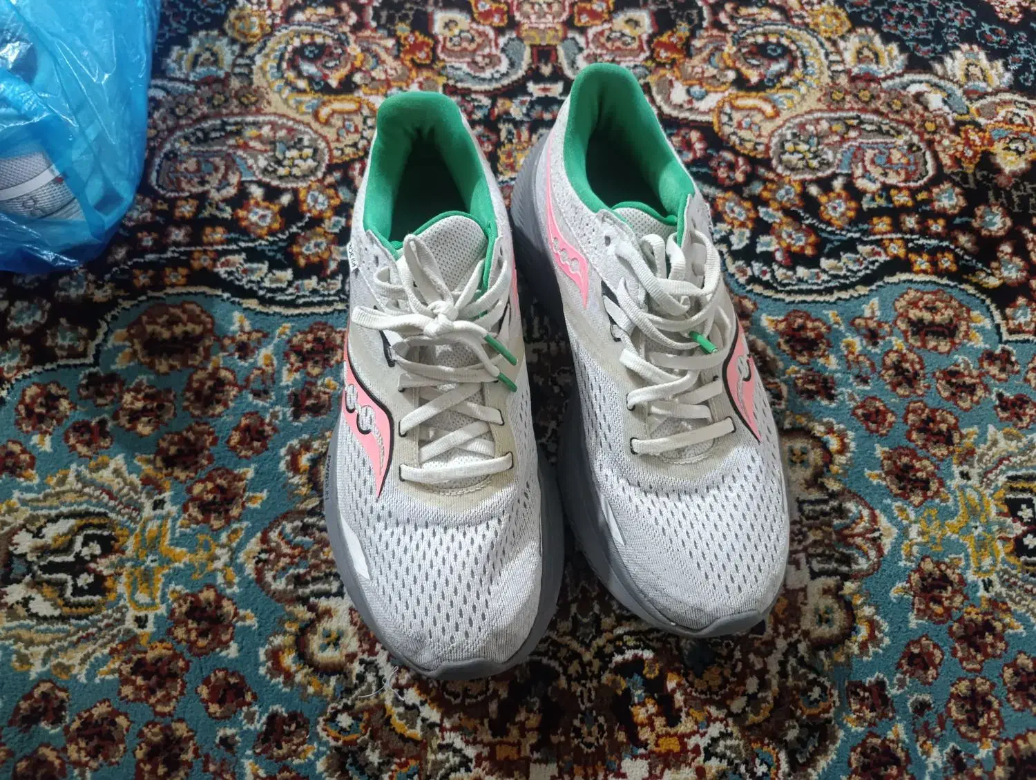 کتونی ساکونی اورجینال و عروسک ،کیو سی  اصل|کیف، کفش، کمربند|پرند, فاز ۶|دیوار