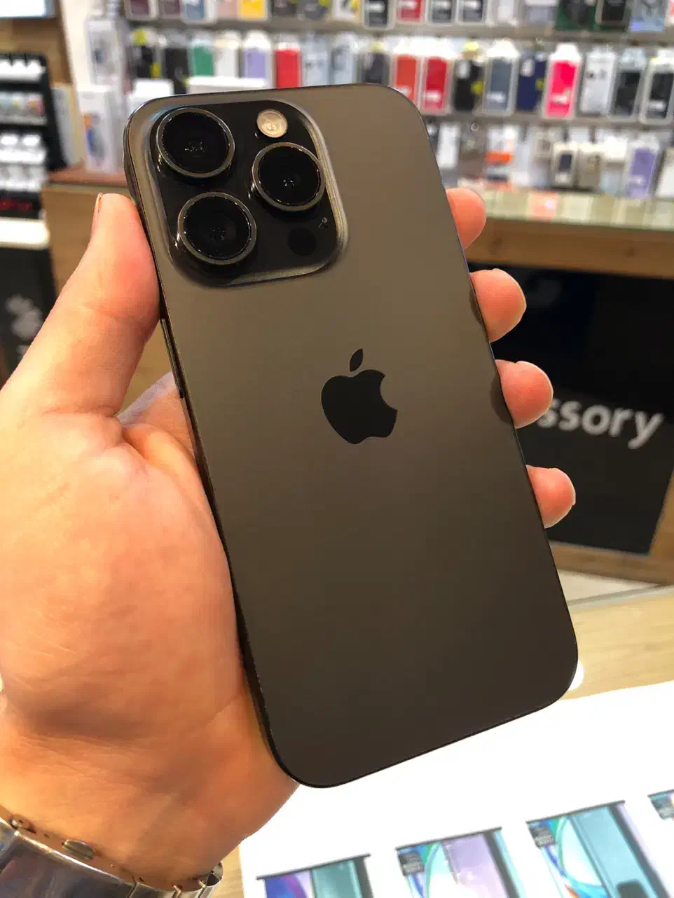 اپل iPhone 15 proبا حافظه 256 پارت. Zaa|موبایل|اصفهان, چرخاب|دیوار