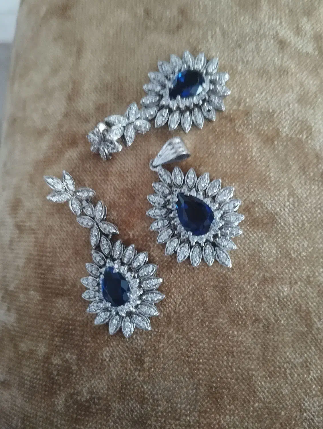 نیم ست نقره قدیمی با نگین یاقوت اصل|جواهرات|زنجان, |دیوار