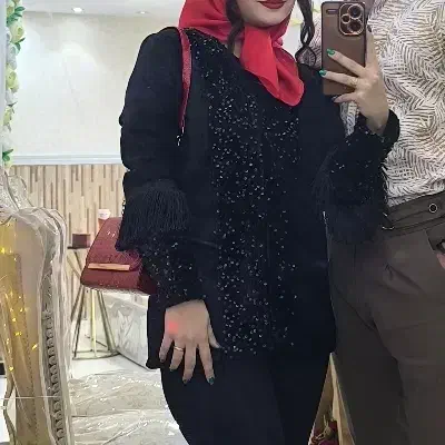 مانتو مجلسی|لباس|تهران, خواجه نظام الملک|دیوار