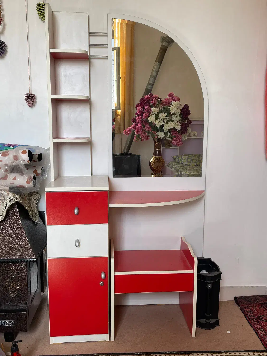 تخت و کمد نوجوان|تخت و سرویس خواب|اسلامشهر, ایرین|دیوار