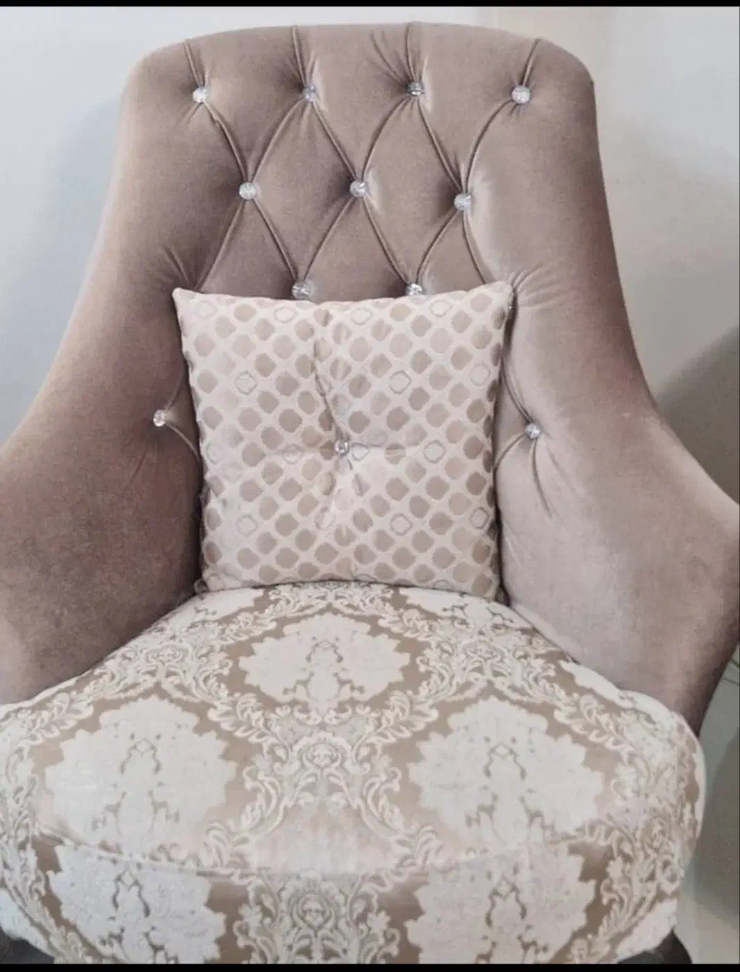 مبل ۸ نفره فوق تمیز|مبلمان خانگی و میز عسلی|شیراز, میرزاکوچک خان|دیوار