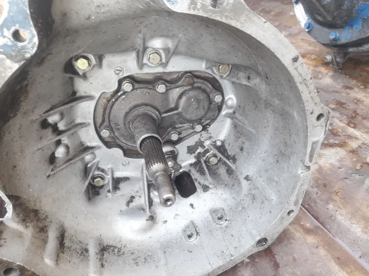 دیفر و گیربکس نیسانی زامیاد|قطعات یدکی و لوازم جانبی|ری, صفاییه (چشمه علی)|دیوار