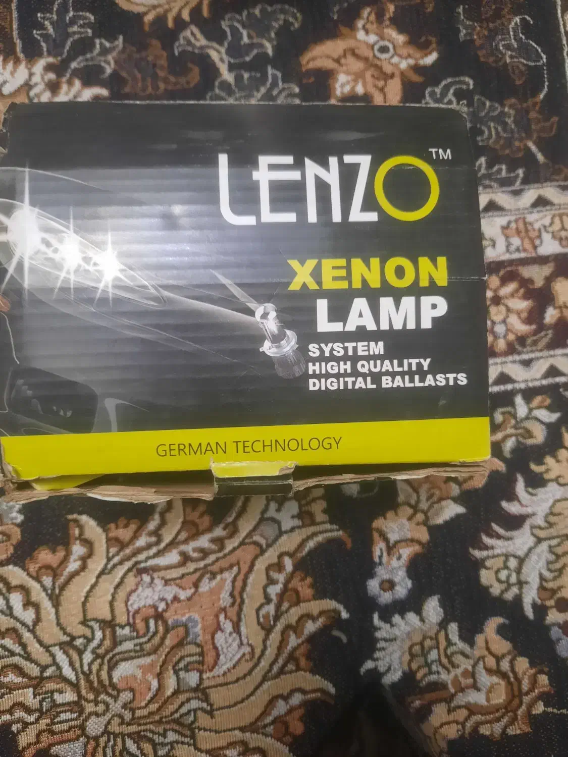 لامپ زنون لنزو نو  برای مه شکن با یه جفت لامپ اضاف|قطعات یدکی و لوازم جانبی|تهران, شهرآرا|دیوار