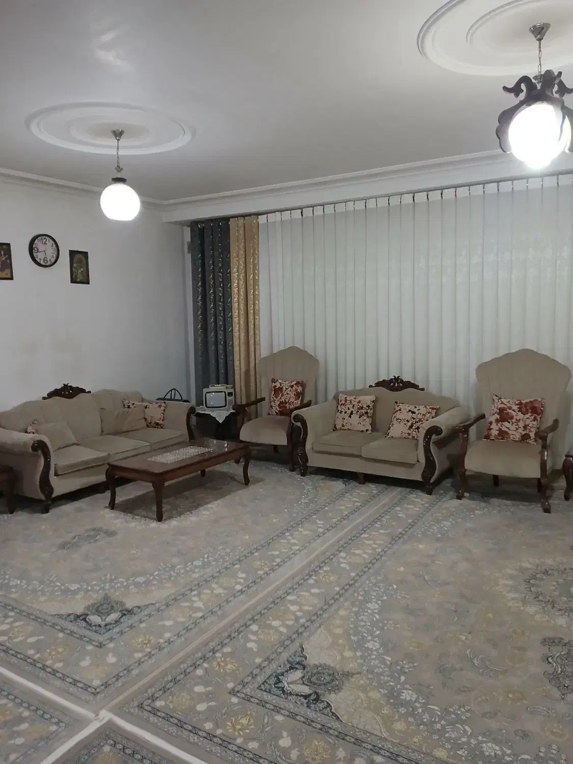 فرش ۱۲متری و۶ متری|فرش|قدس, شهرقدس|دیوار