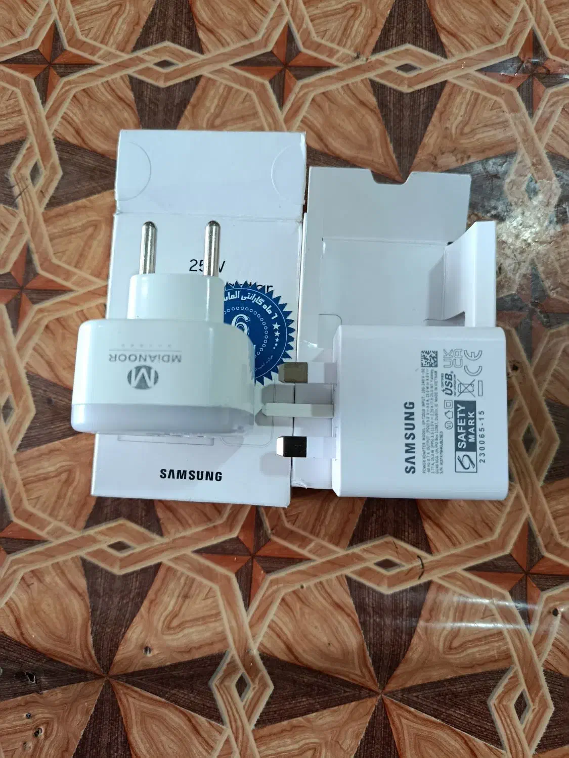 شارژ آیفون اصلی نو تخفیف خوب داره|لوازم جانبی موبایل و تبلت|بجنورد, |دیوار