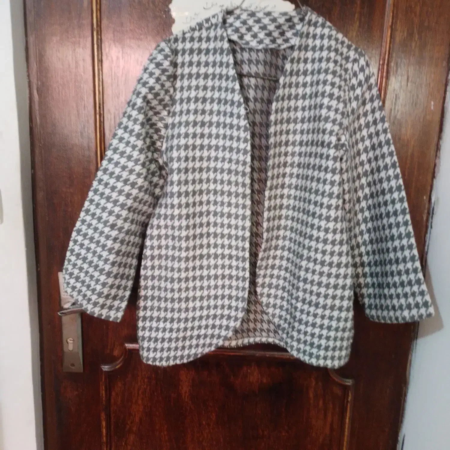 کت تک|لباس|لنگرود, |دیوار