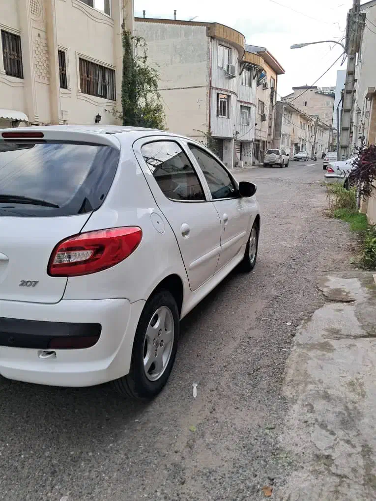 پژو ۲۰۷ دنده ای بیرنگ|خودرو سواری و وانت|لاهیجان, لیالستان|دیوار