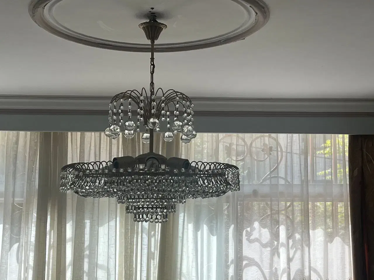 لوستر سه عدد|لوستر و چراغ آویز|تهران, دبستان|دیوار