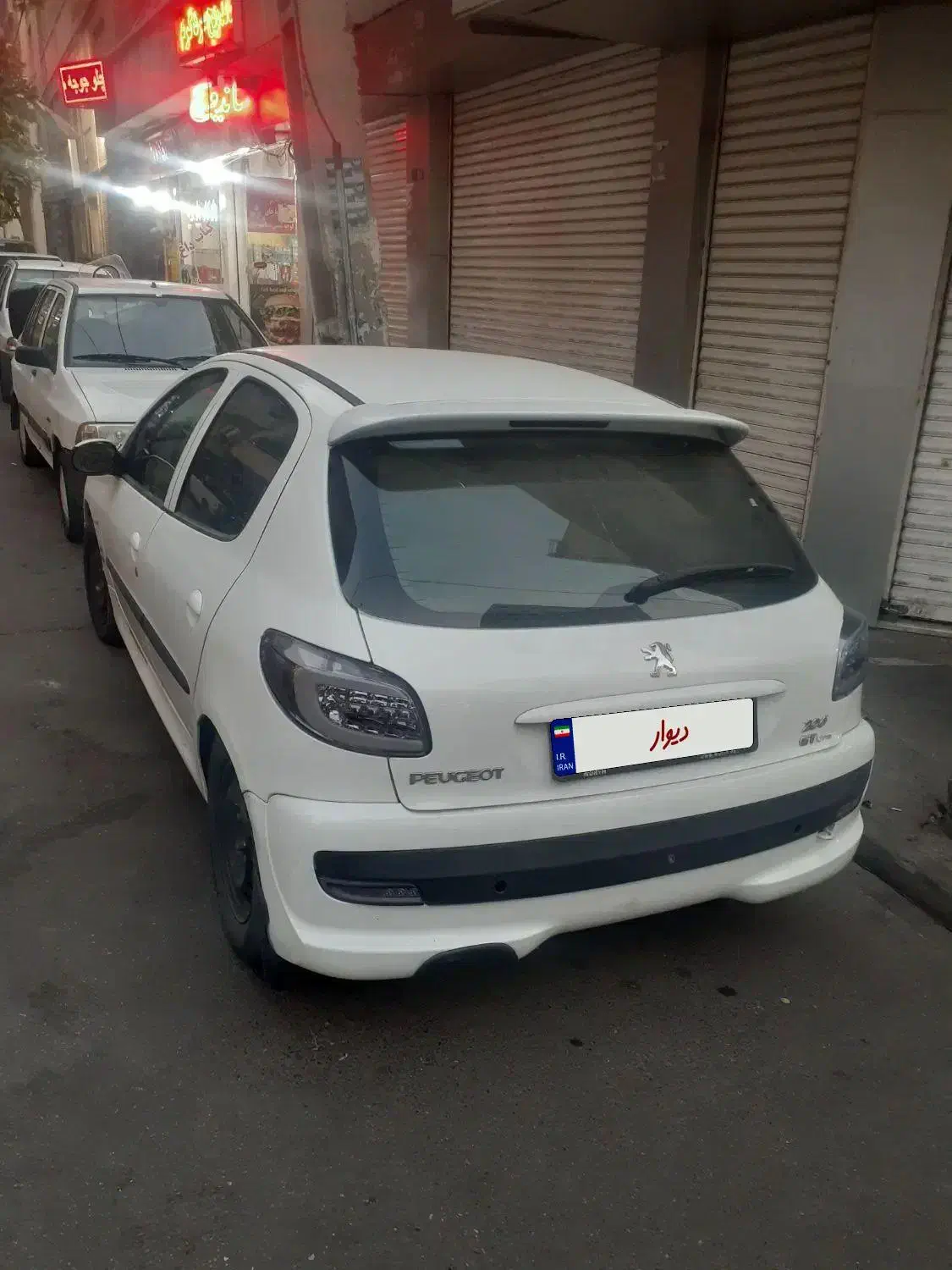 ۲۰۶ مدل ۹۸|خودرو سواری و وانت|تهران, نظامی گنجوی (توانیر)|دیوار