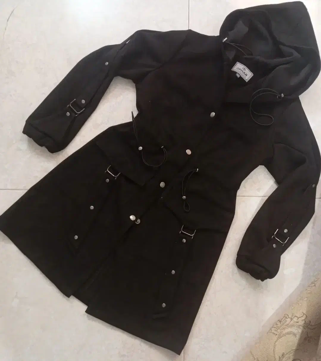 سوئیت اسپورت مخمری کلاه دار|لباس|سلماس, |دیوار