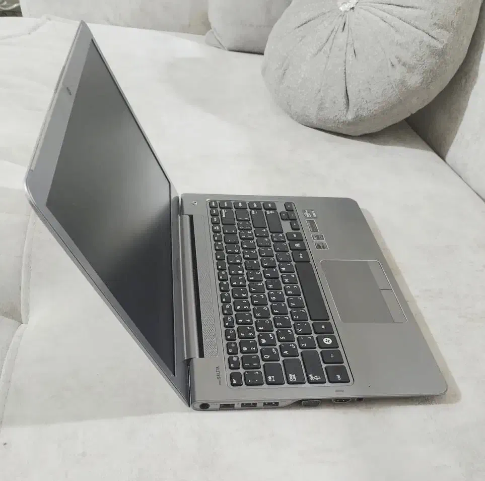 لپ تاپ سامسونگ پردازنده Core i5/اینچ ۱۵/ یک ترا|رایانه همراه|اسلامشهر, شهرک امام حسین (میان آباد)|دیوار