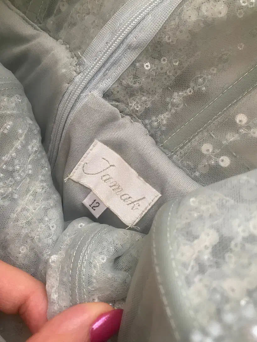 لباس تمام سنگ دودامنه|لباس|آستانه اشرفیه, |دیوار