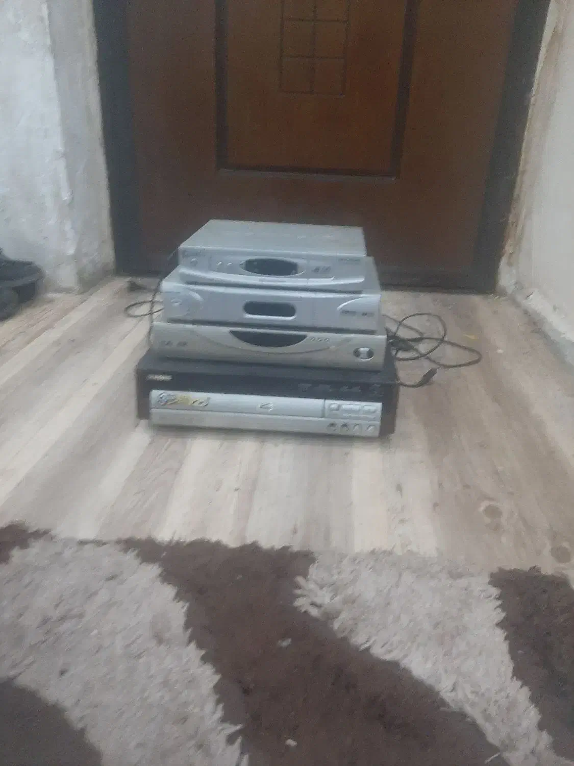 دیوار همراه سیدی|پخش‌کننده DVD و ویدیو|اهواز, زیتون کارگری|دیوار