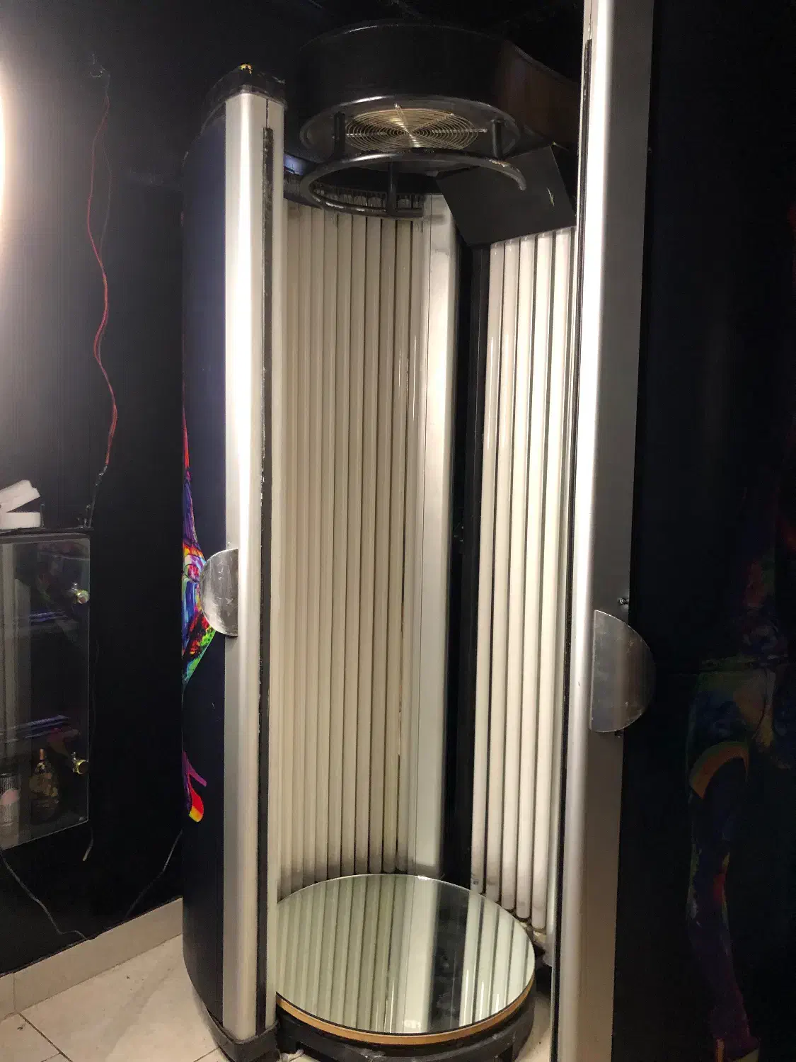 دستگاه سولاریوم فروش فوری|خدمات آرایشگری و زیبایی|تهران, نارمک|دیوار