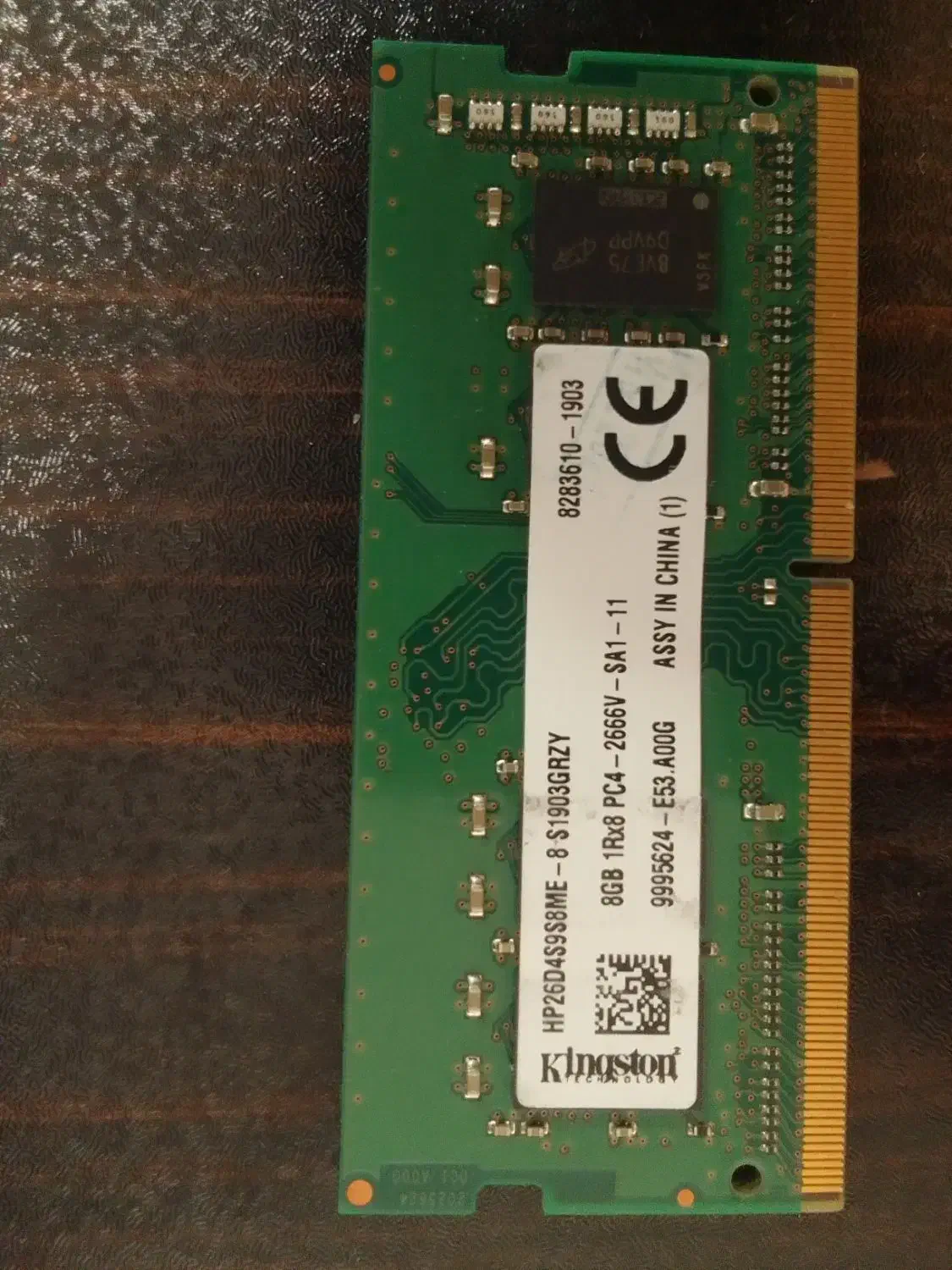 رو 8گیگ ddr4 لب تاب|قطعات و لوازم جانبی رایانه|تهران, میدان ولیعصر|دیوار