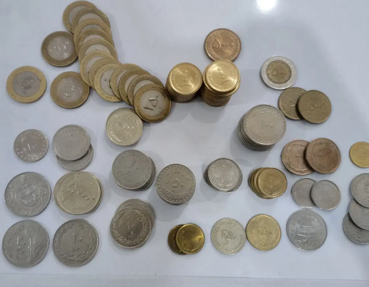 250 سکه شاهی و جمهوری عربی خاص|کلکسیون سکه، تمبر، اسکناس|اصفهان, چرخاب|دیوار