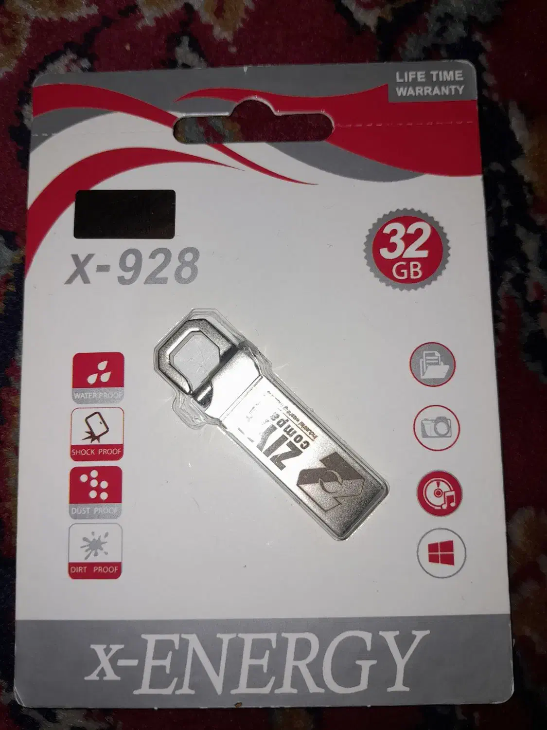 فلش  x-928|قطعات و لوازم جانبی رایانه|تهران, شمیران‌نو|دیوار