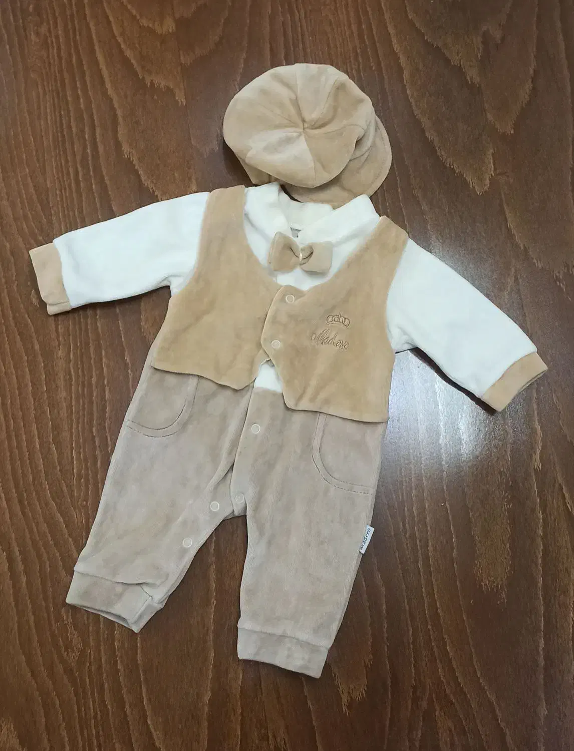 لباس بچه|کفش و لباس بچه|اصفهان, شیخ طوسی|دیوار