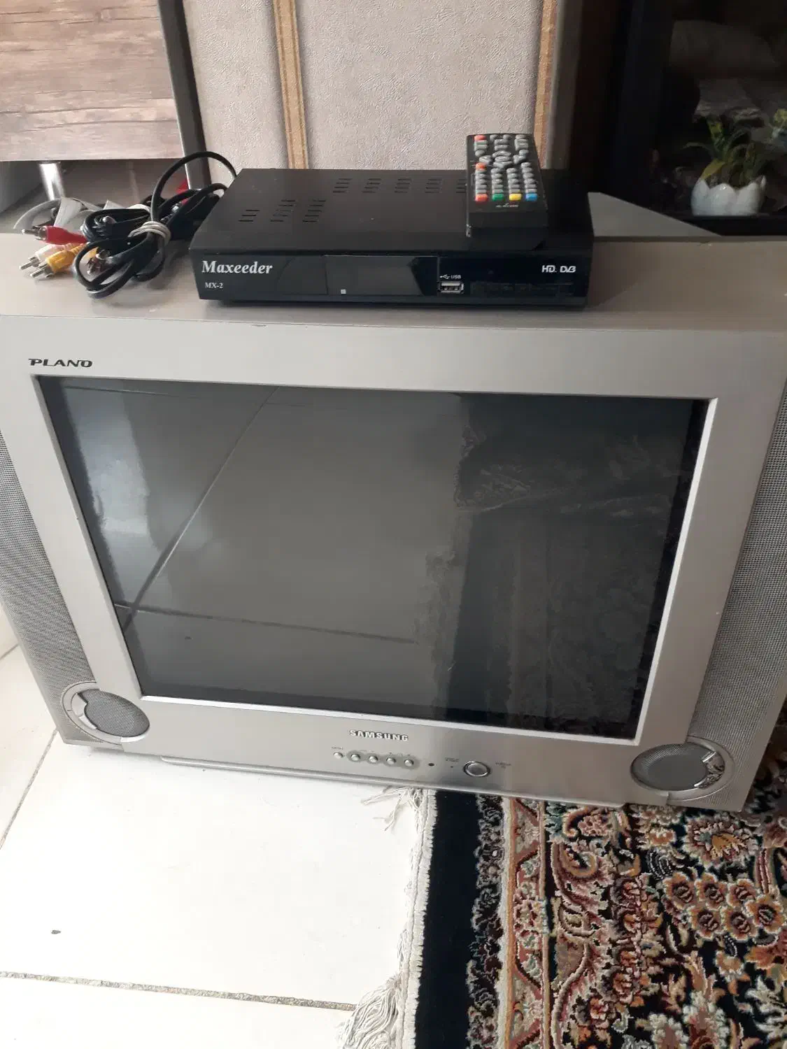 تلویزیون سامسونگ ۲۱ اینچ|تلویزیون و پروژکتور|قزوین, |دیوار