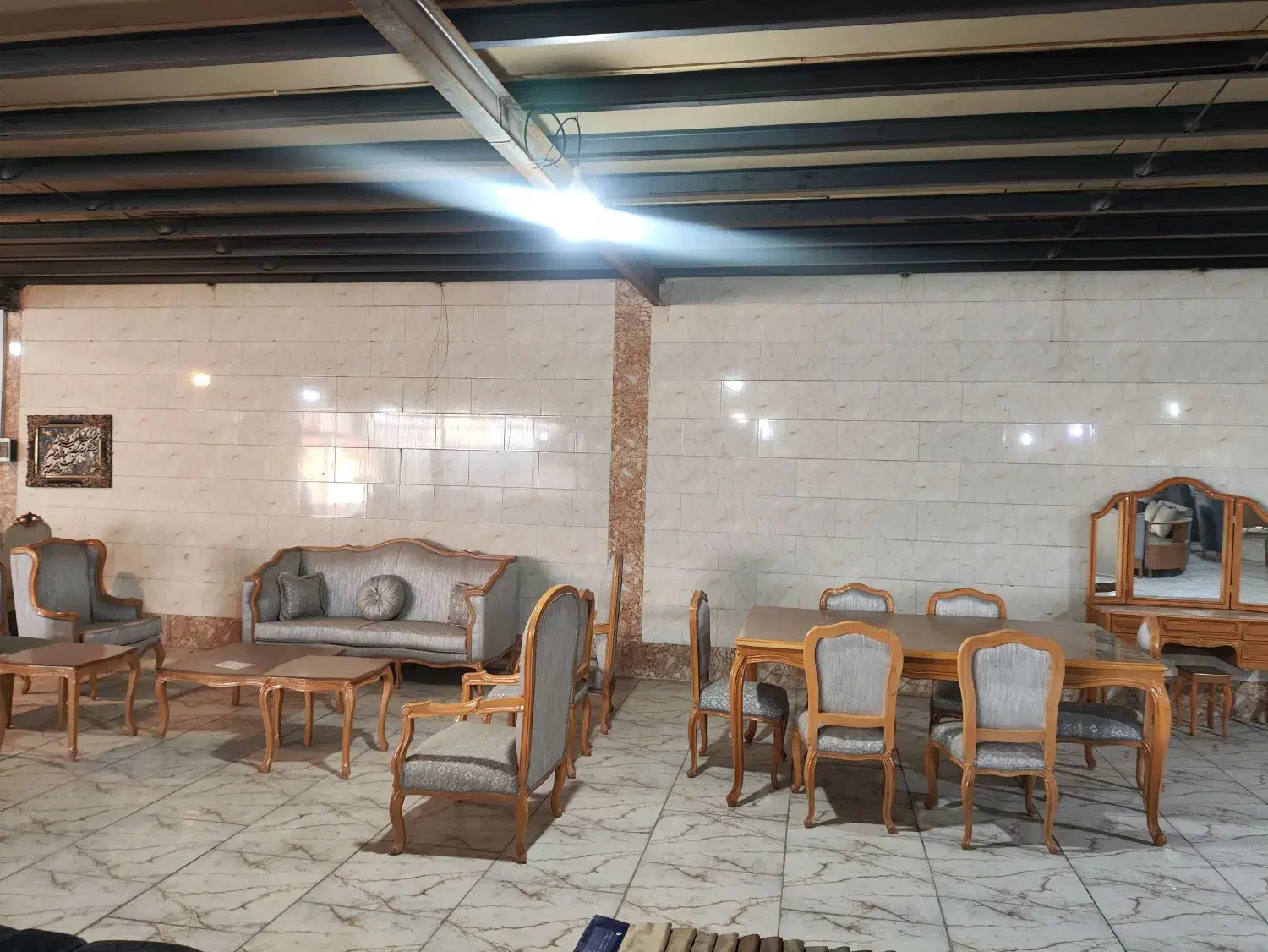 مبلمان راحتی وکلاسیک|مبلمان خانگی و میز عسلی|اشکذر, |دیوار