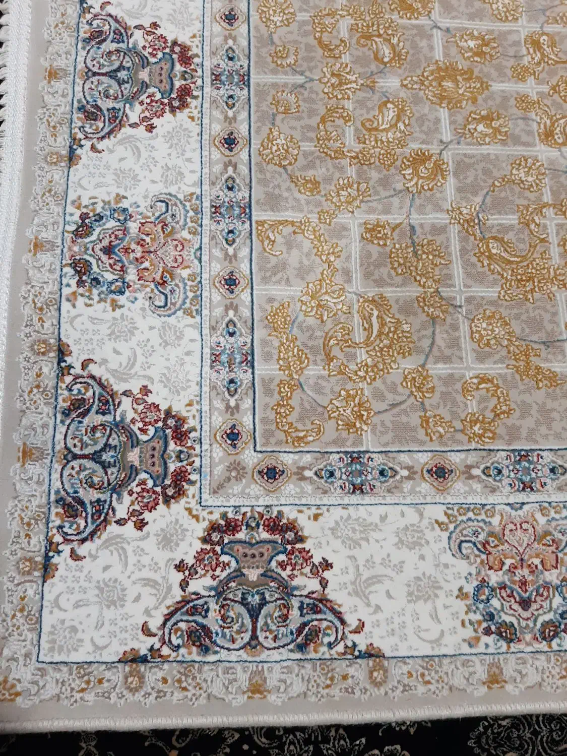 کناره فرش 1در1/5یا 3متری یک در یکونیم طوسی نقره ای|فرش|تهران, تهرانپارس غربی|دیوار