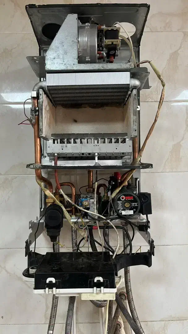 تعمیر خرید و فروش انواع پکیج و  آبگرمکن دیواری و|آبگرمکن، پکیج، شوفاژ|سراب, |دیوار