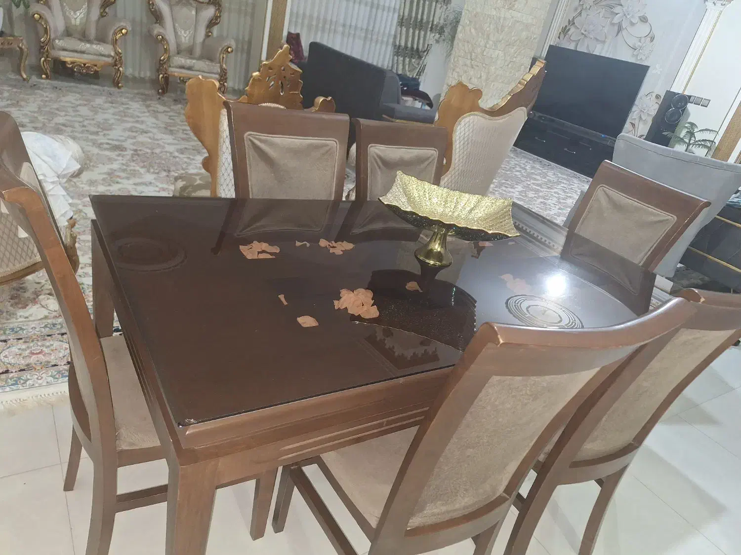 میز ناهار خوری|میز و صندلی غذاخوری|اندیشه, اندیشه فاز ۳|دیوار