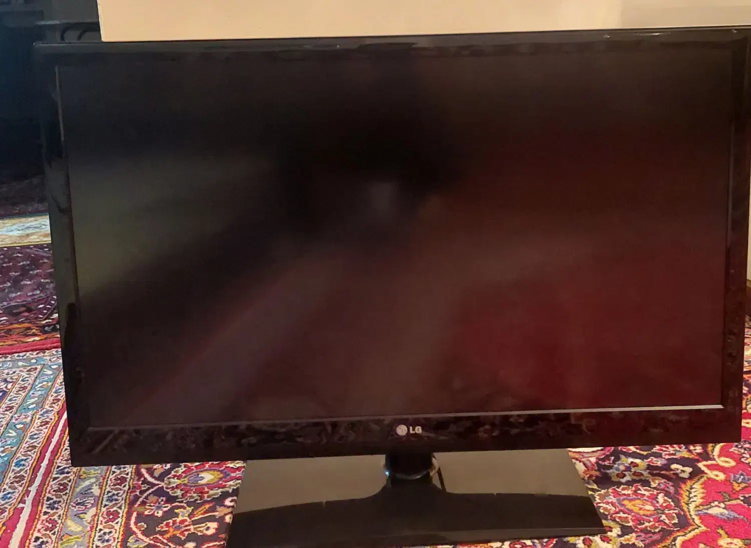 تلویزیون ۴۲ اینچ ال جی|تلویزیون و پروژکتور|بروجرد, |دیوار