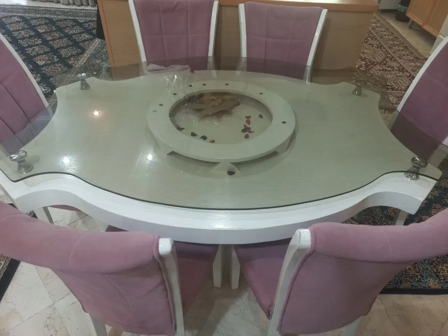 فروش یک دست مبل هفت نفره همراه میز نهار خوری ست|مبلمان خانگی و میز عسلی|خرمدره, |دیوار