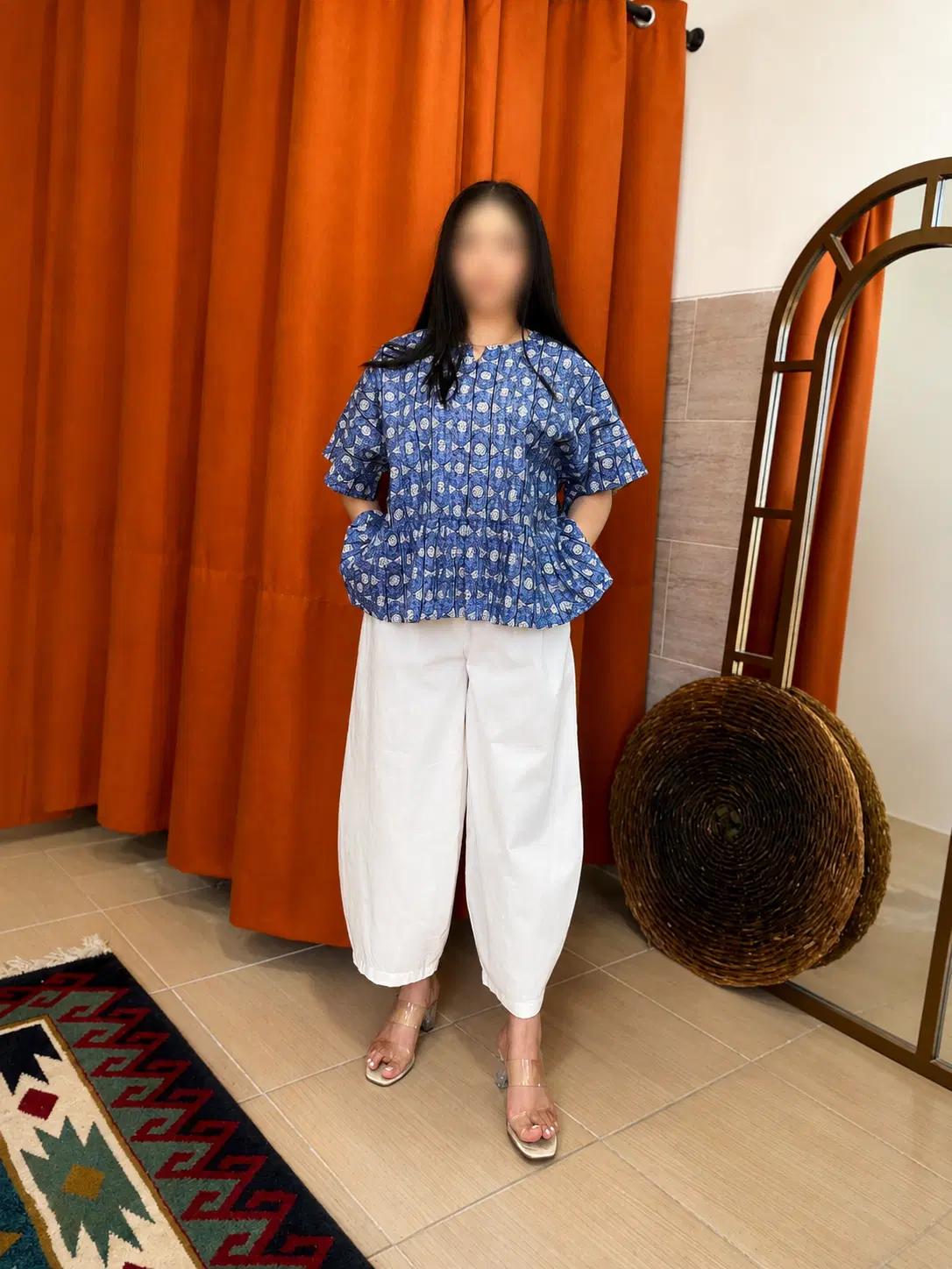 لباس|لباس|ازنا, |دیوار