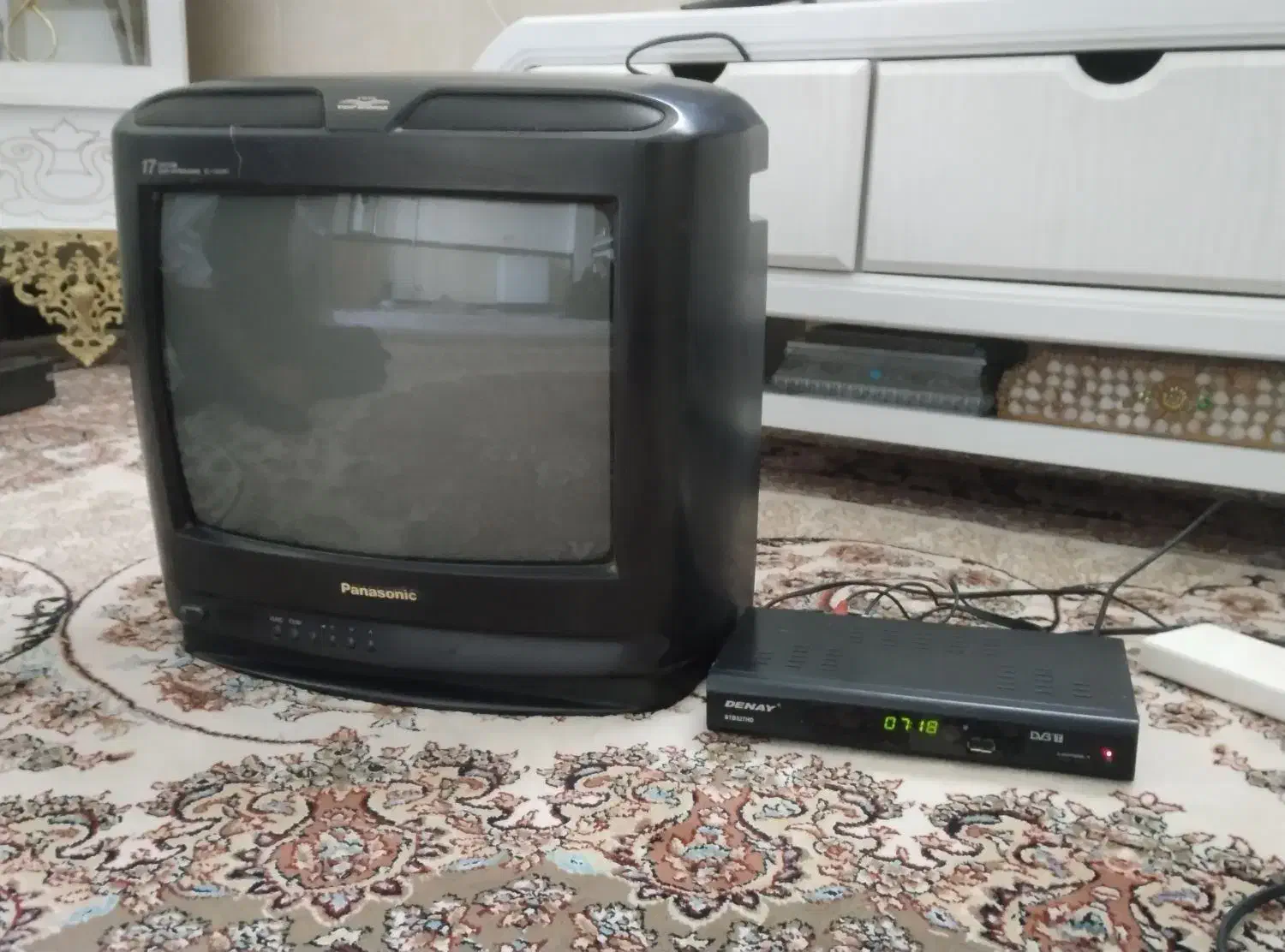 تلویزیون 17اینچ|تلویزیون و پروژکتور|کرمانشاه, |دیوار