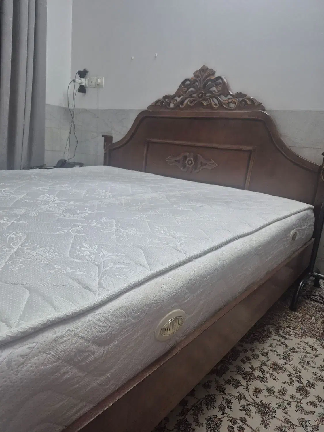 تختخواب دو نفره|تخت و سرویس خواب|یزد, |دیوار