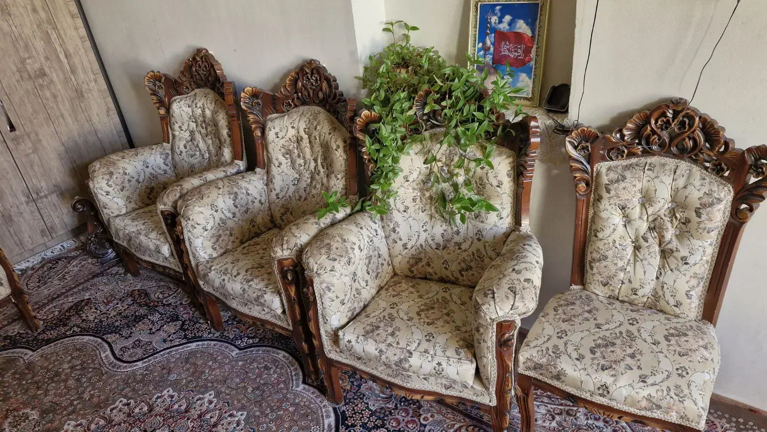 مبل سلطنتی در حد نو تمیز|مبلمان خانگی و میز عسلی|مبارکه, |دیوار