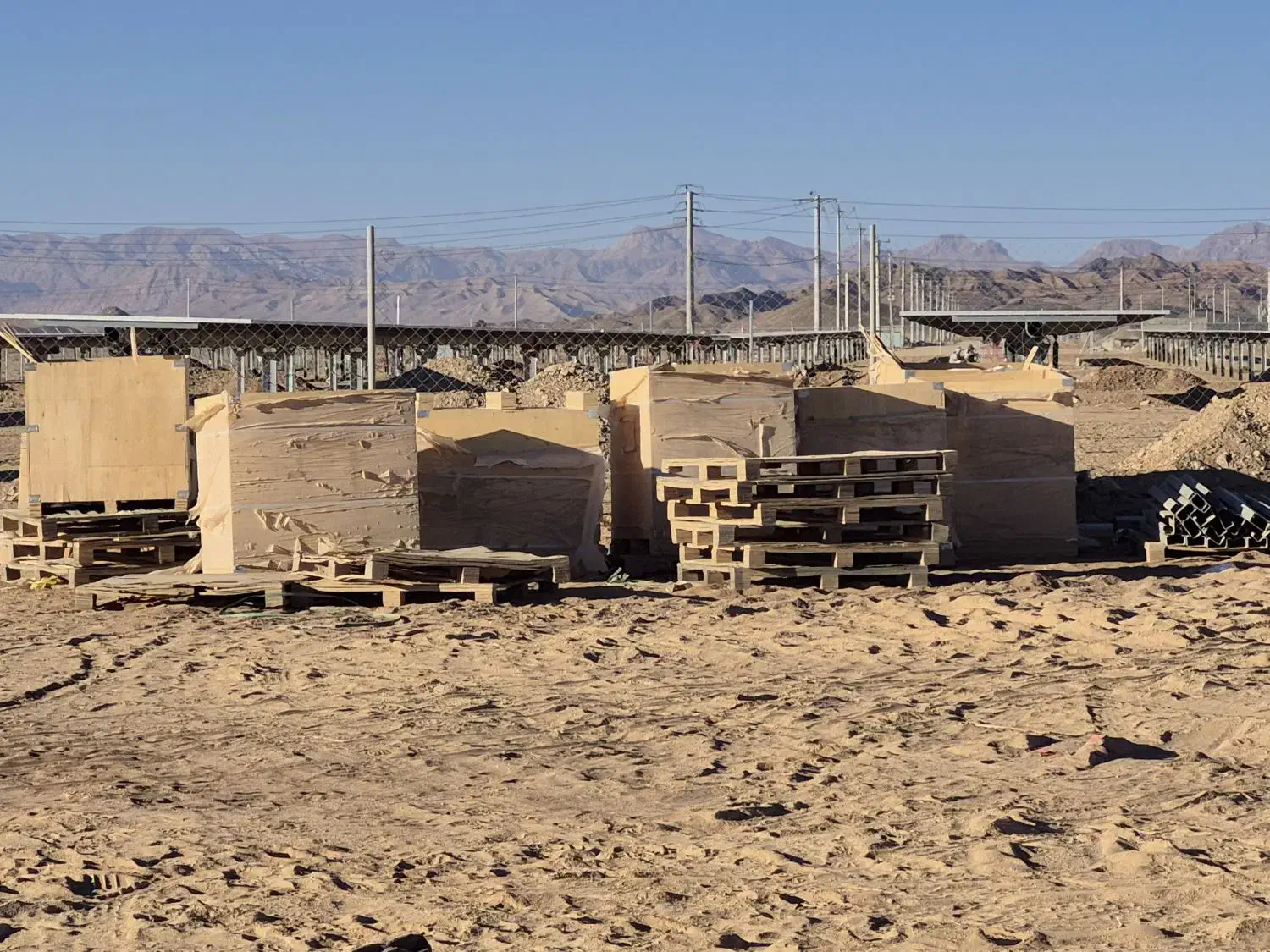 صندوق چوبی|مصالح و تجهیزات ساختمان|خوسف, |دیوار