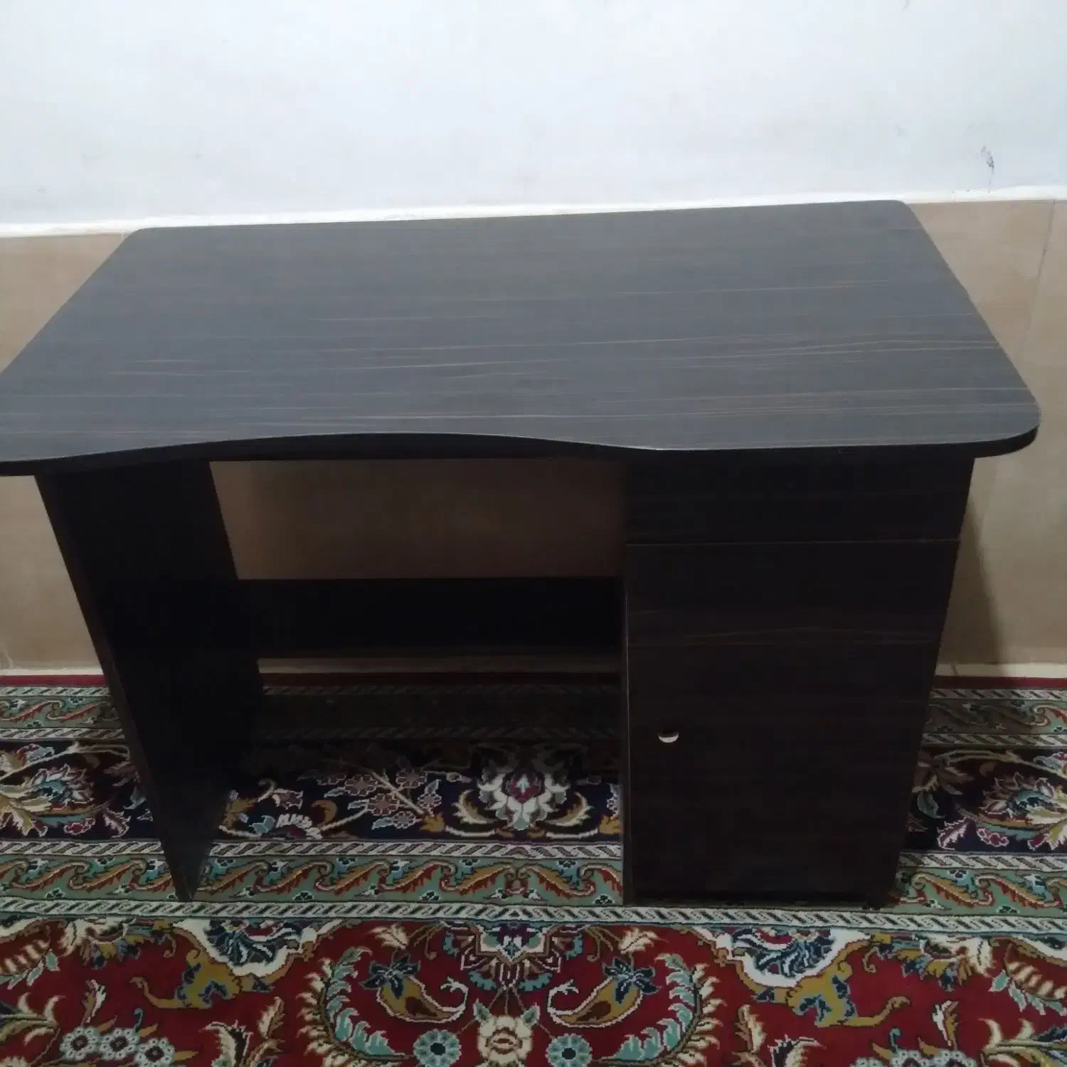 میزتحریر و نیمکت و صندلی آرایشگاه|مبلمان خانگی و میز عسلی|چناران, |دیوار