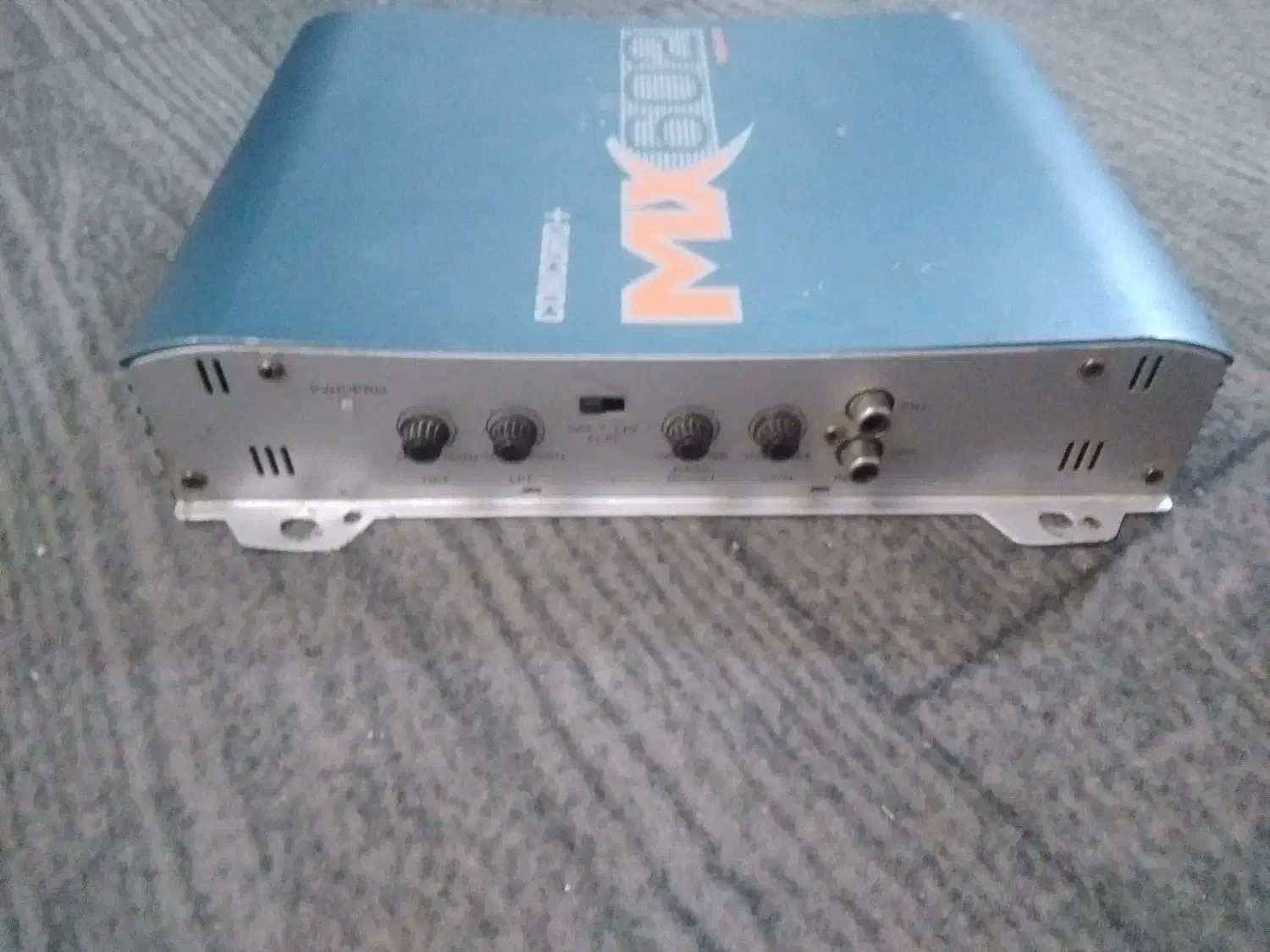 آمپلی فایر کنکورد|صوتی و تصویری|میانه, |دیوار