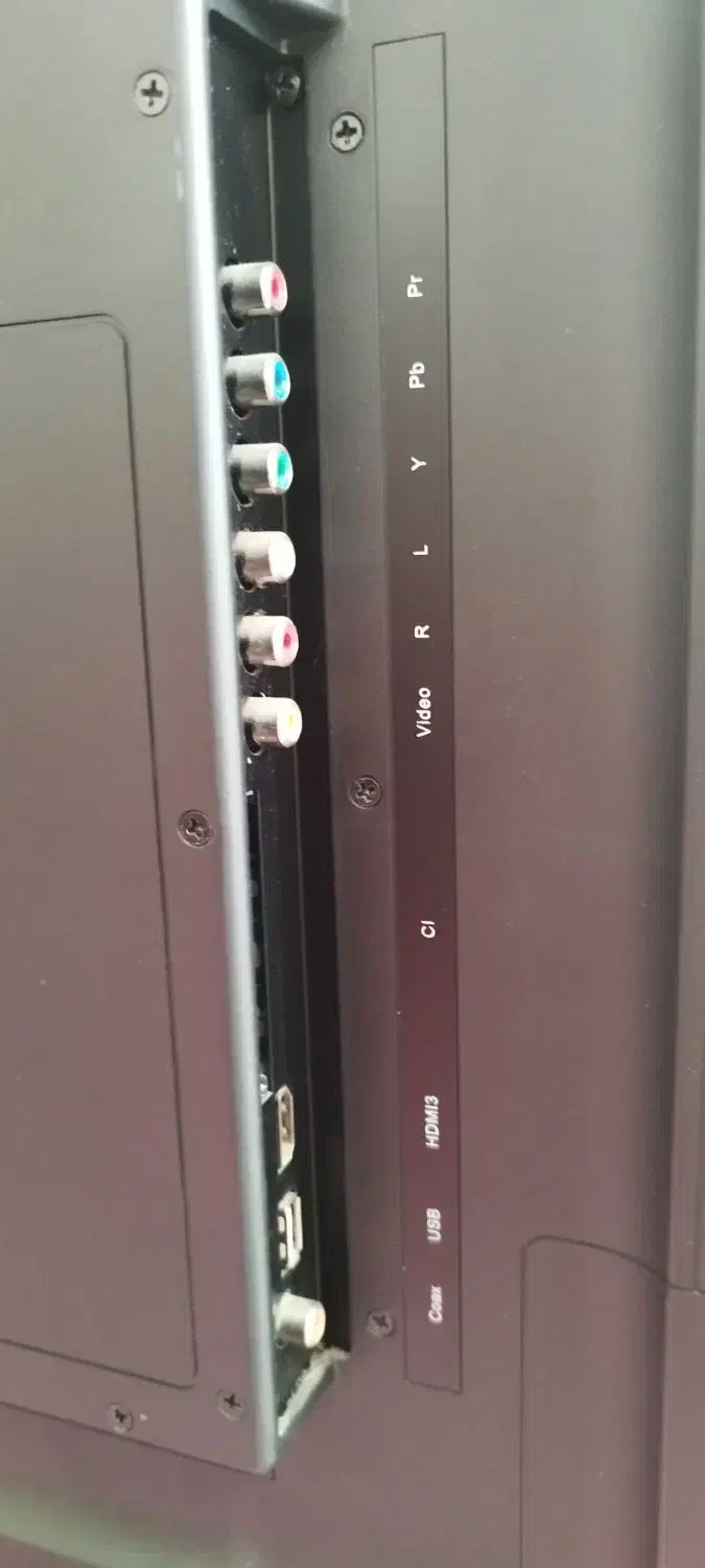 تلویزیون LCD سالم ۳۲ اینچی|تلویزیون و پروژکتور|تبریز, |دیوار