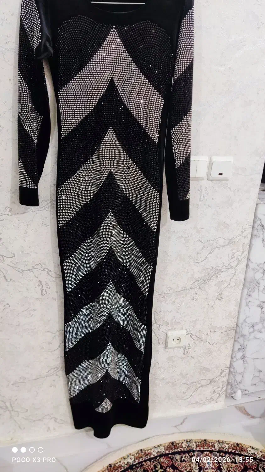 پیراهن بلند|لباس|مشگین شهر, |دیوار