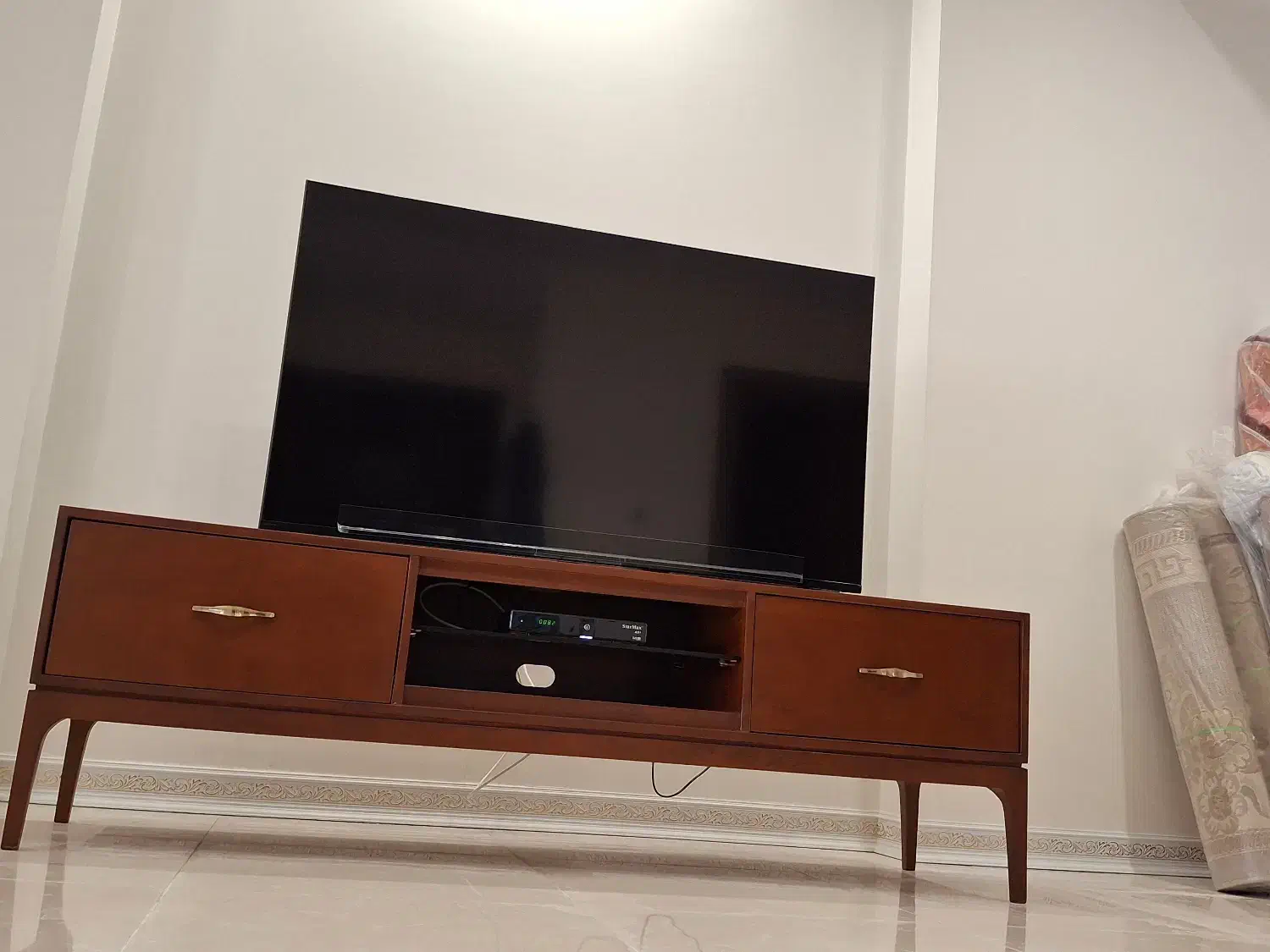 فروش تلویزیون سونی ۵۵ اینج  یکسال کارکرده|تلویزیون و پروژکتور|یزد, |دیوار