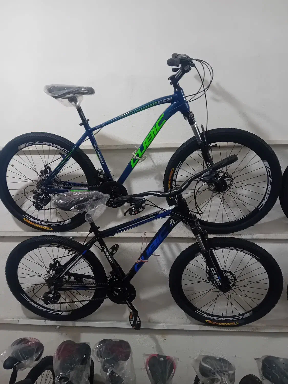 دوچ‌ر‌خه‌المینوم|دوچرخه، اسکیت، اسکوتر|گنبد کاووس, |دیوار